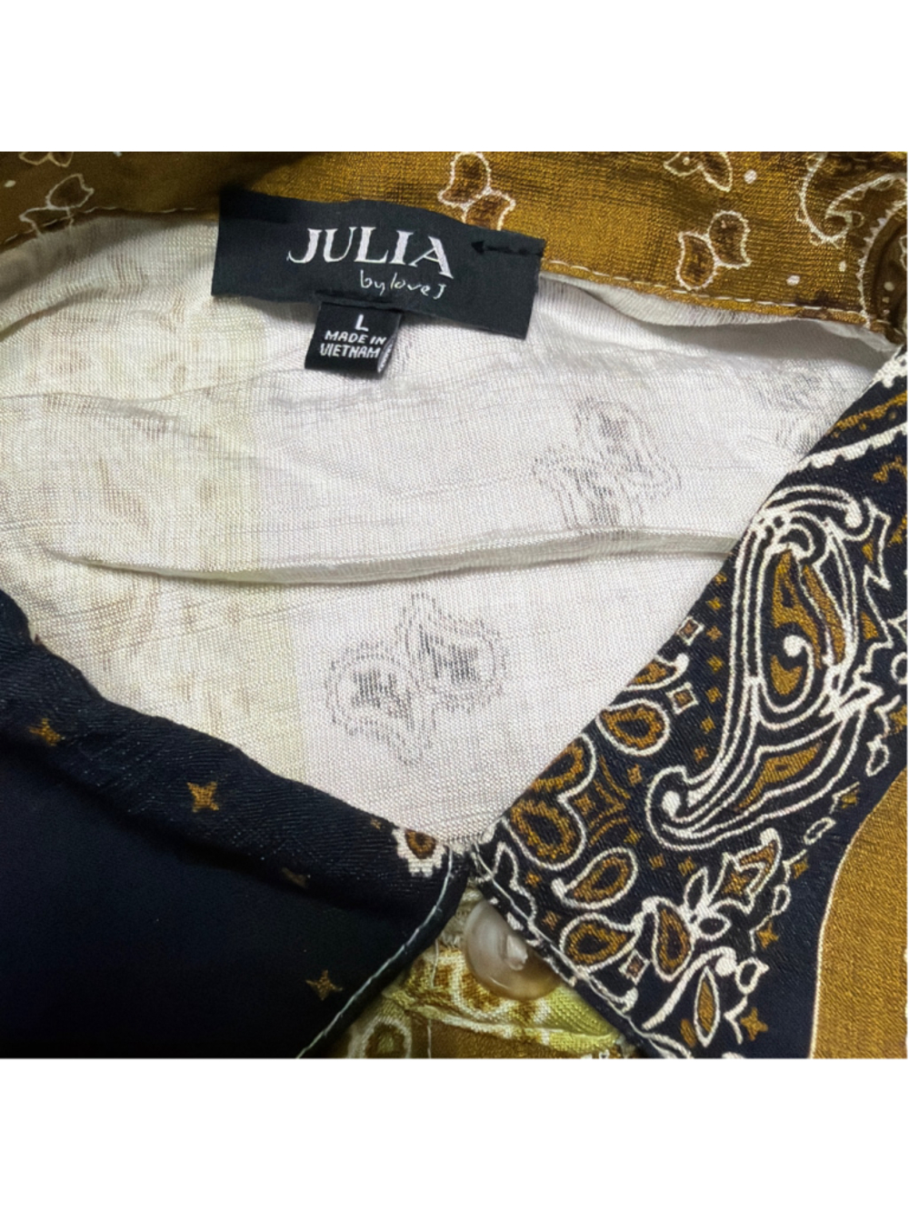 Julia by Love J Paisley print short set. Large. NWOT - Picture 3 of 4